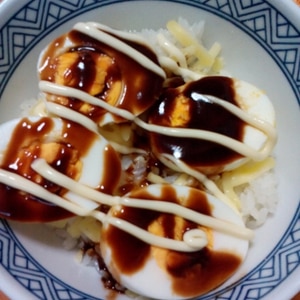 朝食に☆ゆでたまご丼